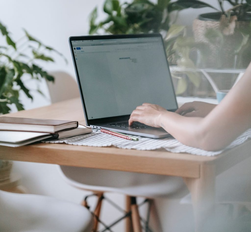 pexels teona swift 6912829